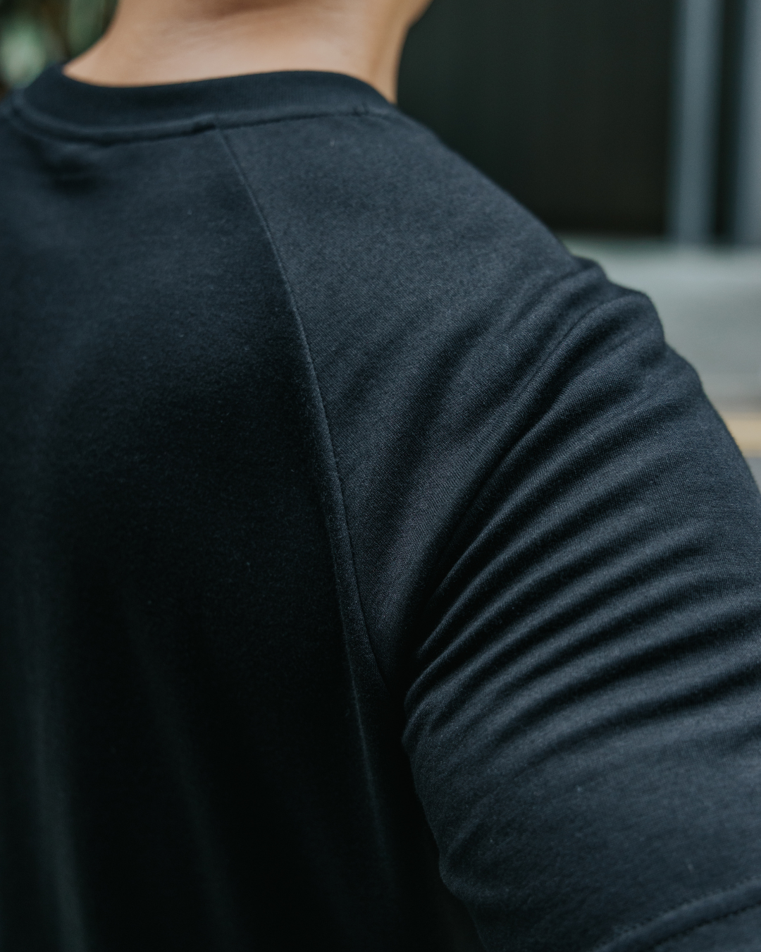 Raglan T-Shirt for Short(er) Men | Athletic Comfort For All Shoulder Types